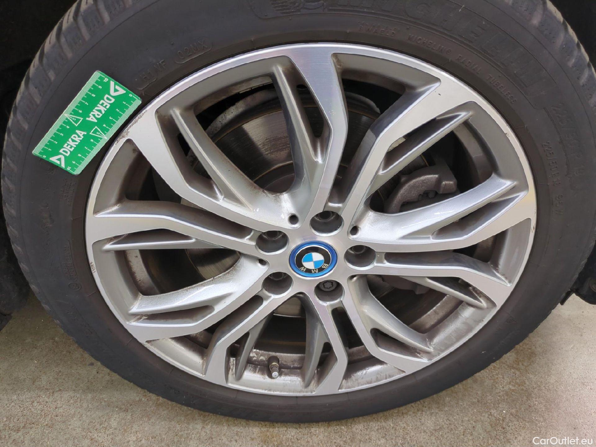  Bmw  X1 Série  xDrive 25 e Lounge 1.5 220CV BVA6 E6d #9