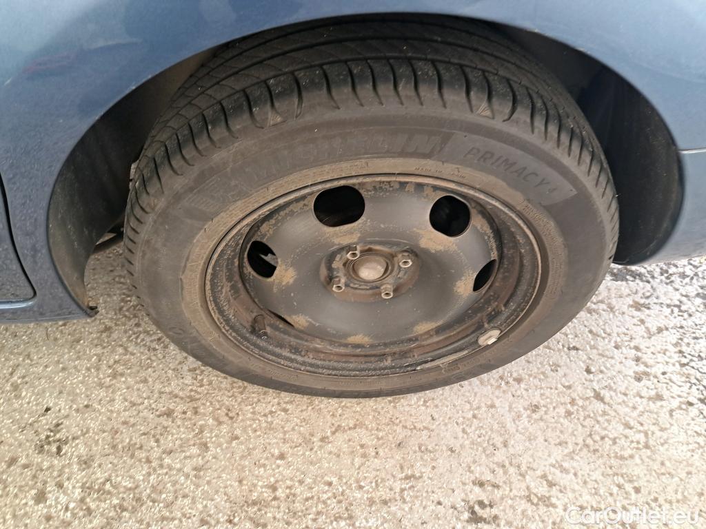  Citroen  Berlingo  Shine 1.2 PureTech 110CV BVM5 E6 #12