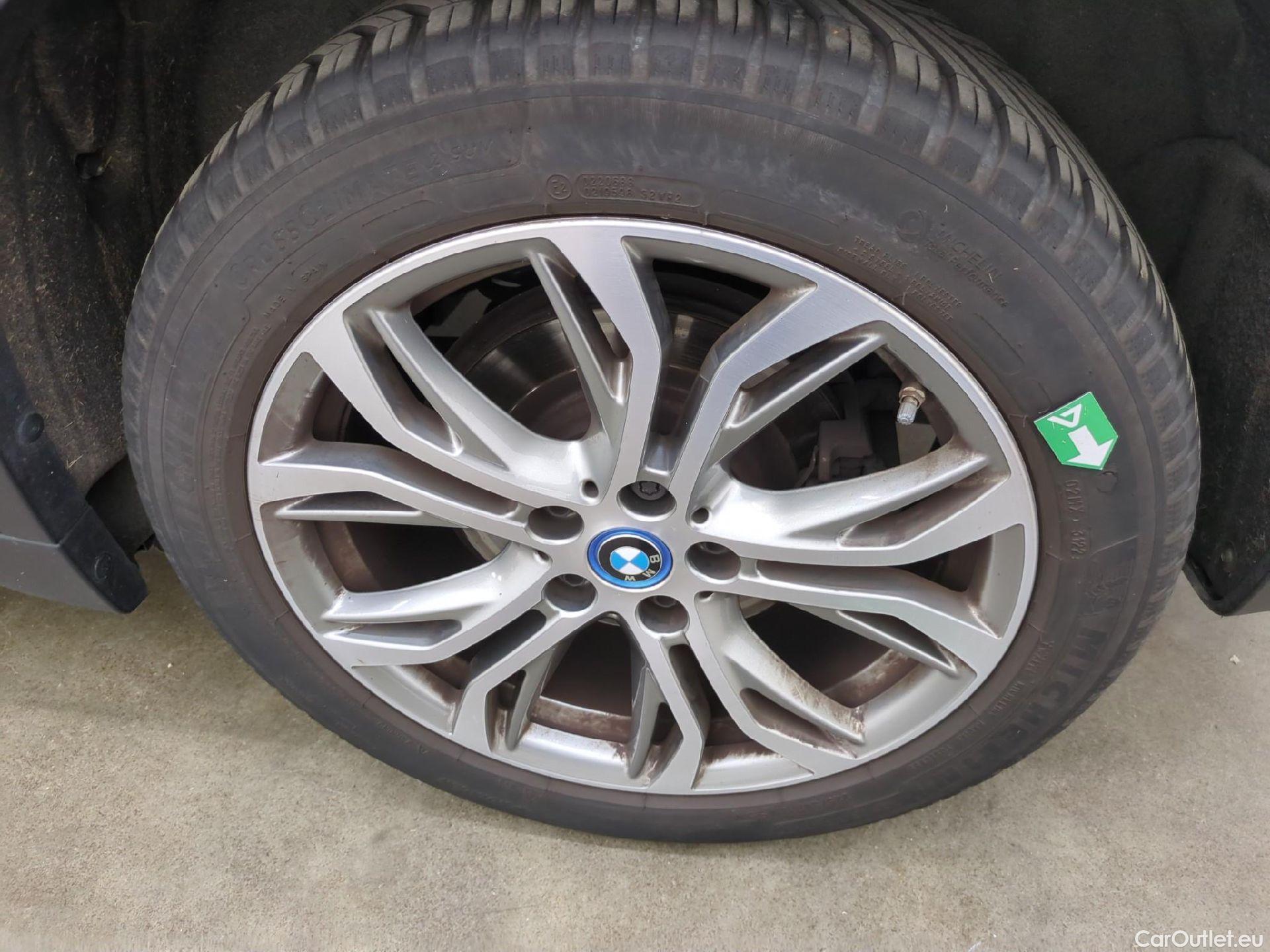  Bmw  X1 Série  xDrive 25 e Lounge 1.5 220CV BVA6 E6d #18