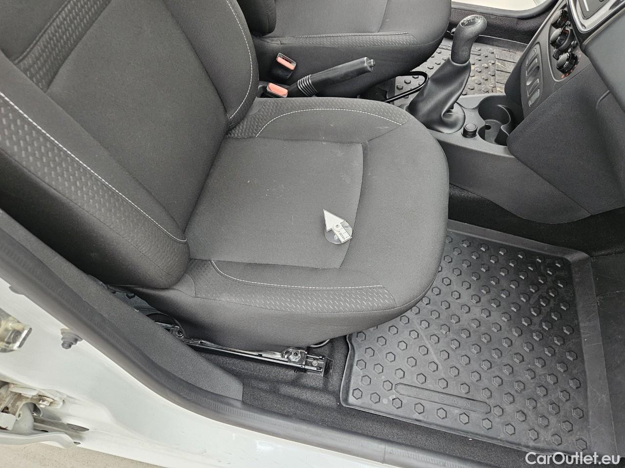  Dacia  Logan 1.5 Blue dCi 75 CP Plus #38