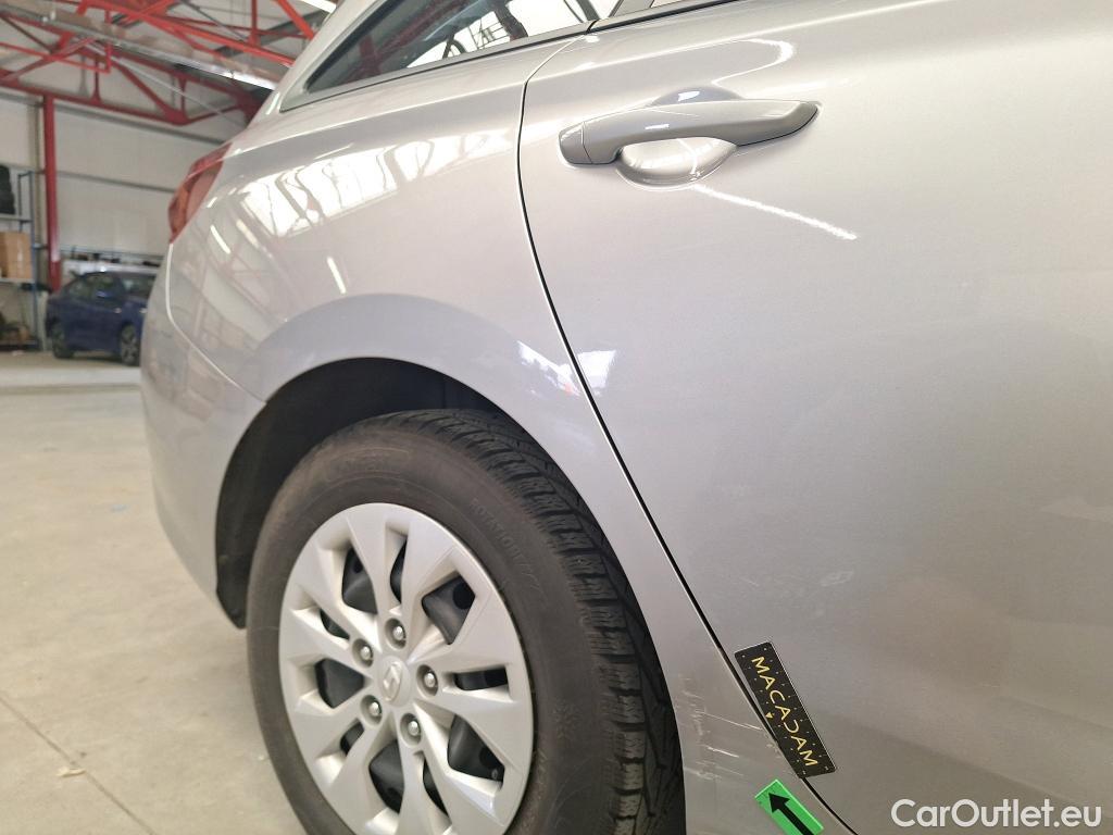  Hyundai  i30 1.5 110CP Comfort #5