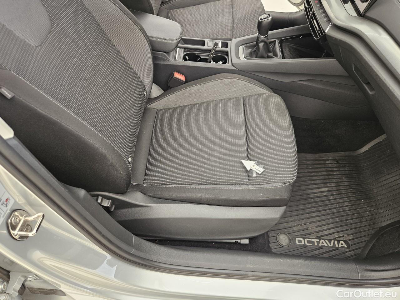  Skoda  Octavia 1.5 TSI 150CP Ambition #37
