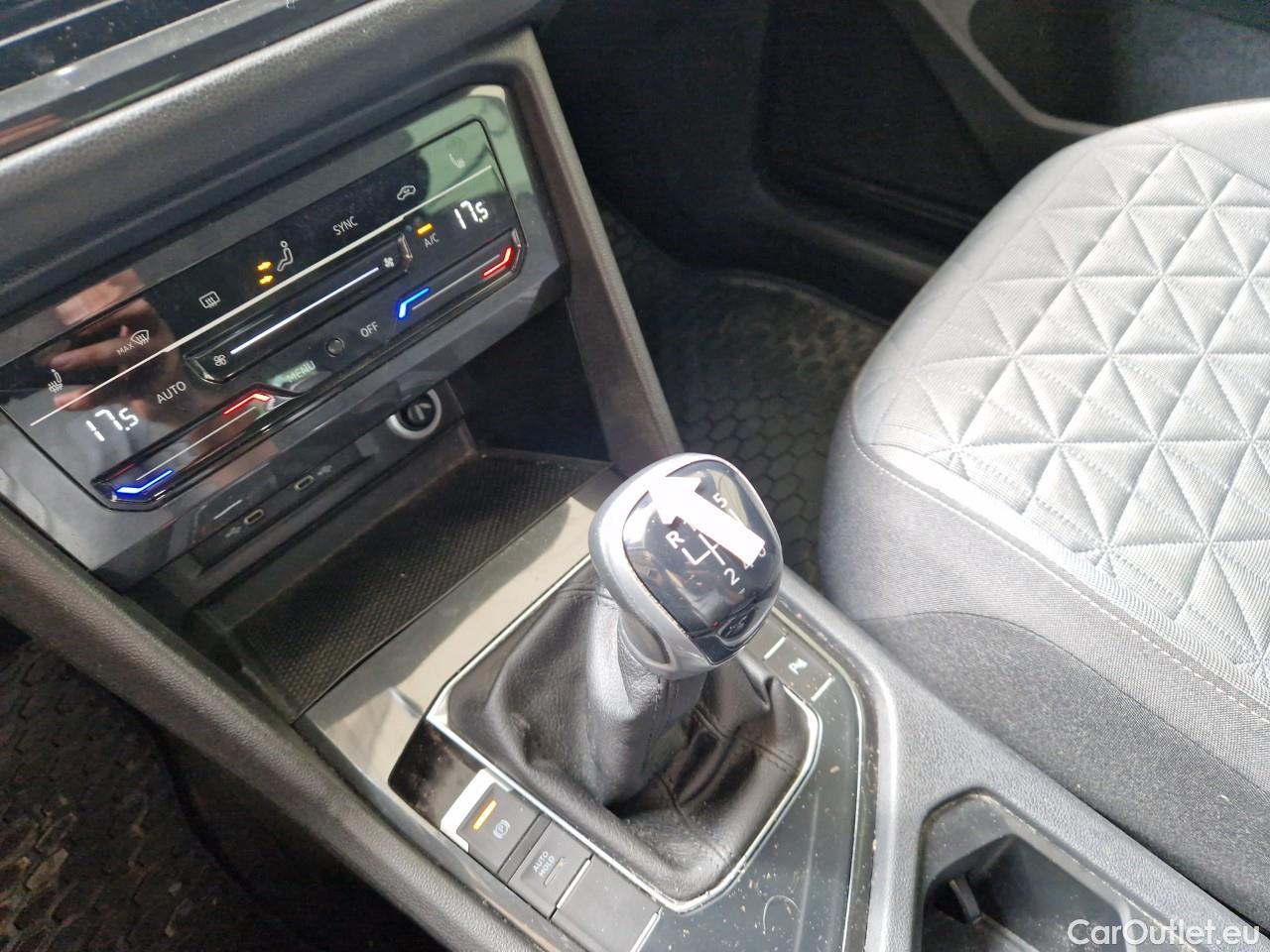  Volkswagen  Tiguan Life 1.5 TSI 150CP #54