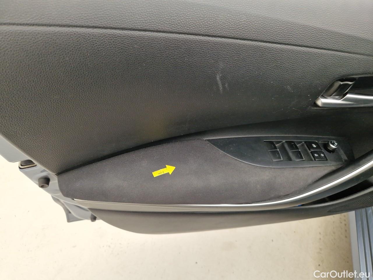  Toyota  Corolla 1.8 Hybrid Business HSD E-CVT #40