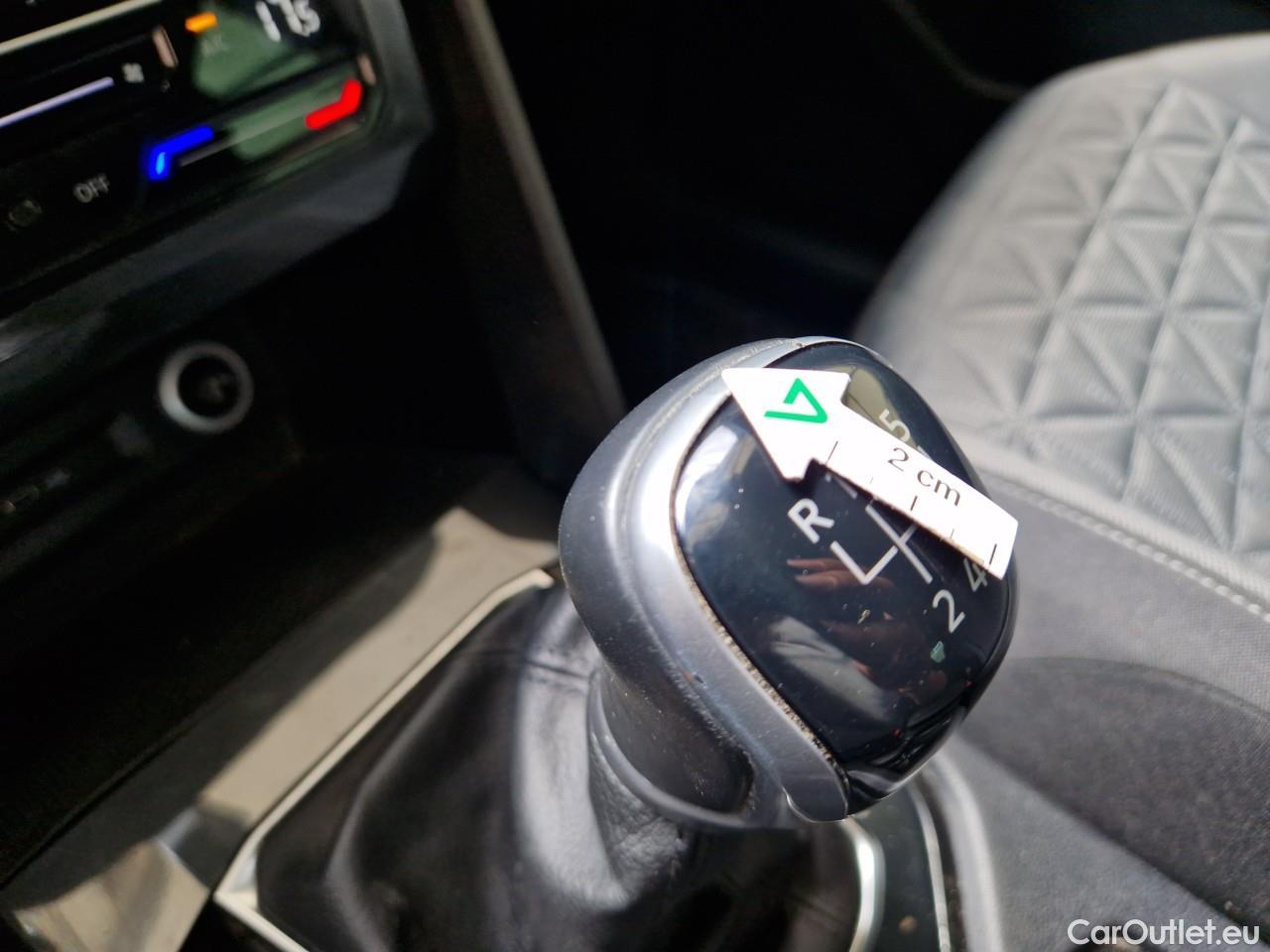  Volkswagen  Tiguan Life 1.5 TSI 150CP #53