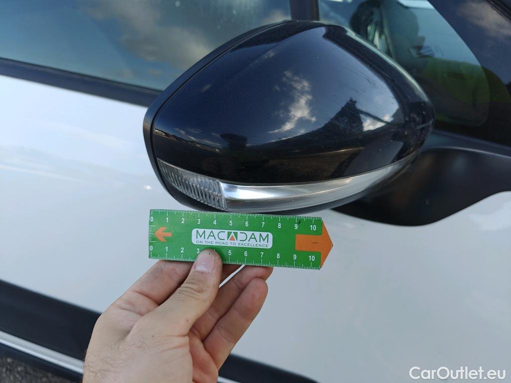  Citroen  C3  Feel Pack 1.5 BlueHDi 100CV MT6 E6d #43