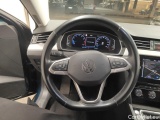  Volkswagen  Passat Volkswagen  1.5 TSI Style 4d #22