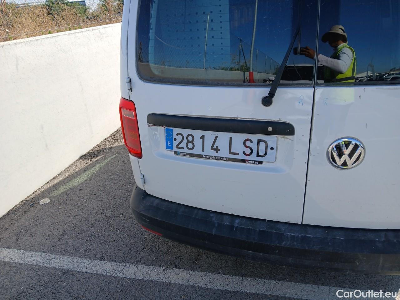  Volkswagen  Caddy VOLKSWAGEN  / 2015 / 4P / furgón derivado de turismo ABT e- Maxi Furgón #25