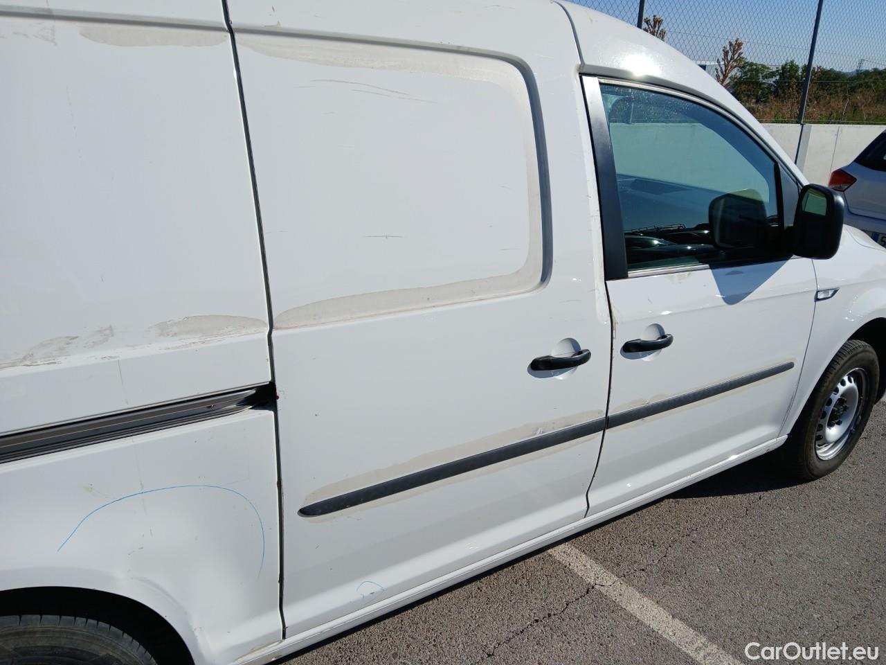  Volkswagen  Caddy VOLKSWAGEN  / 2015 / 4P / furgón derivado de turismo ABT e- Maxi Furgón #29