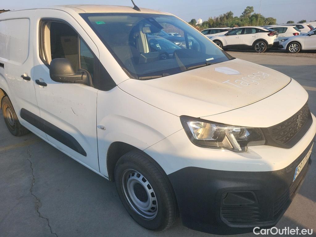  Peugeot  Partner PEUGEOT  / 2018 / 4P / furgón derivado de turismo Premium Standard 600kg BlueHDi 73kW (AC) #9