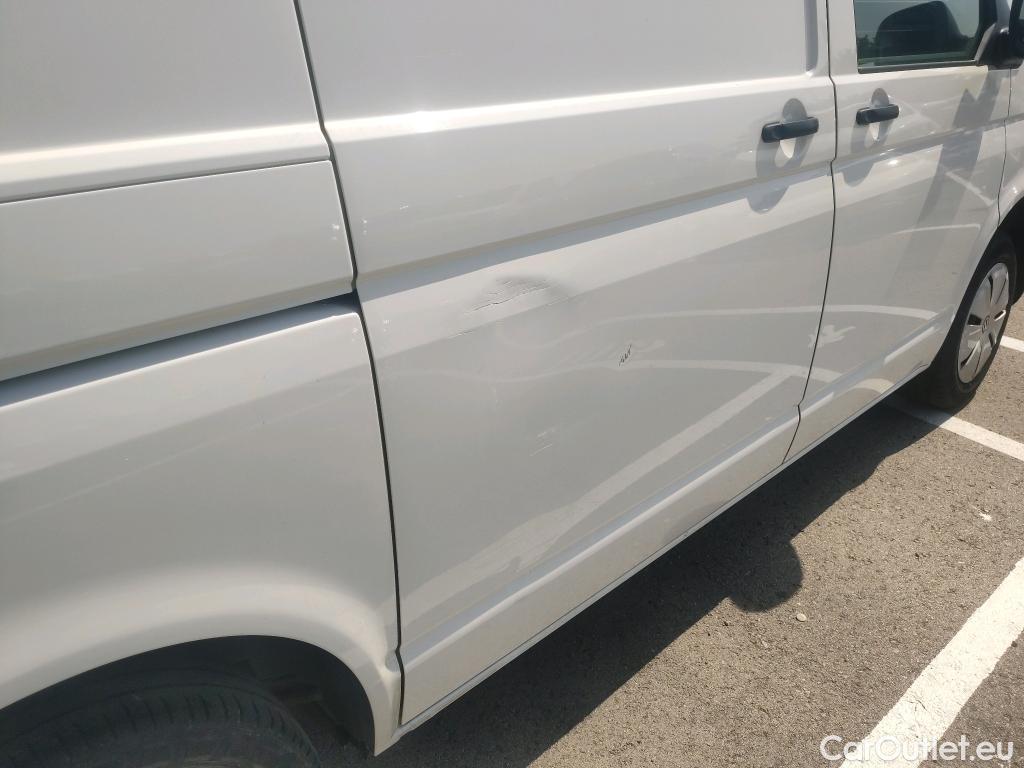  Land Rover  Discovery VOLKSWAGEN Transporter / 2020 / 4P / furgón Furgón Corto TN 2.0 TDI 110kW 4MO #1
