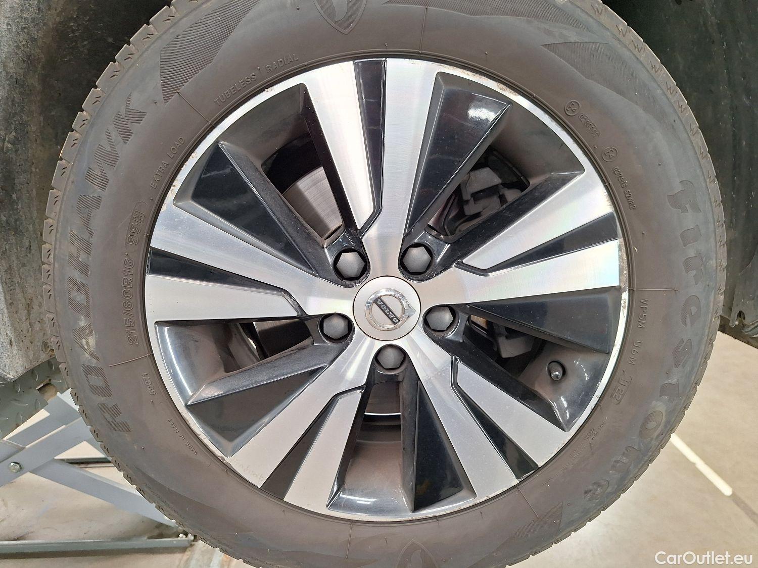  Volvo  V60 Volvo,  '18, Volvo  D3 Geartronic Momentum Core 5d #2