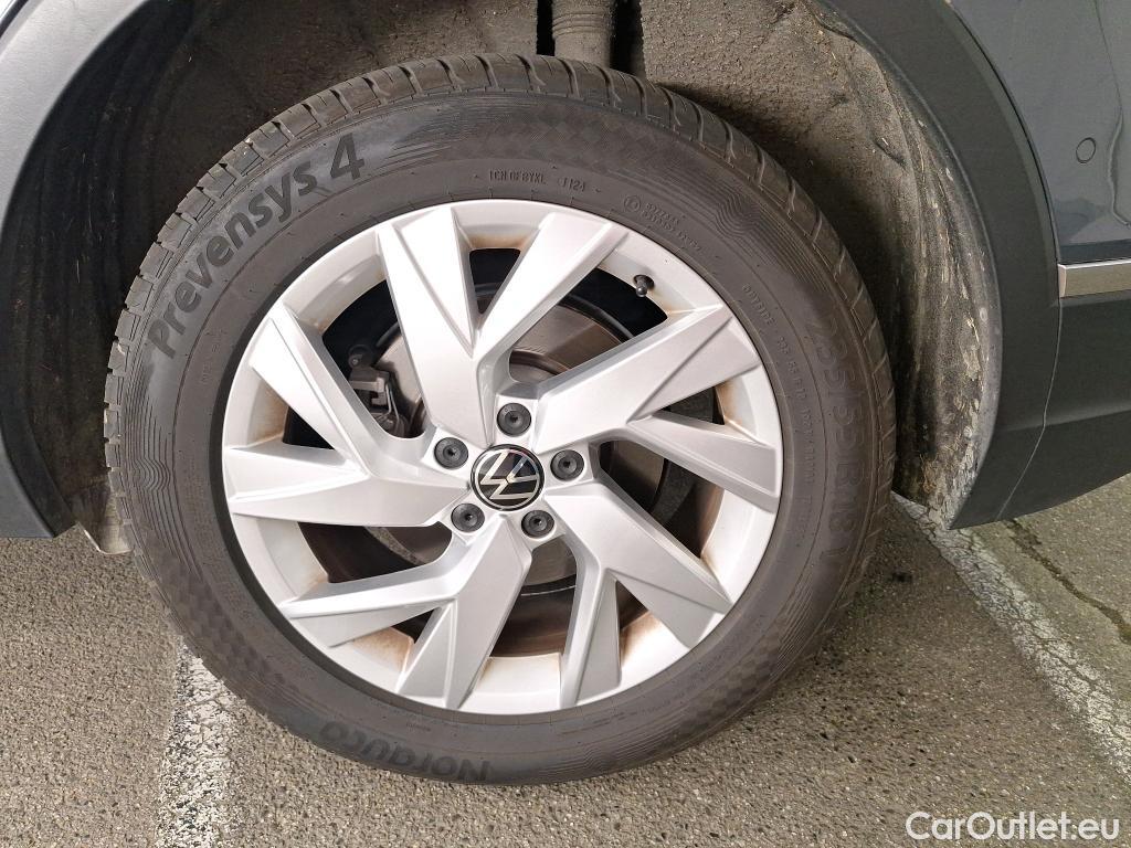  Volkswagen  Tiguan VOLKSWAGEN  / 2020 / 5P / SUV 1.4 eHybrid 245 DSG6 Elegance #33