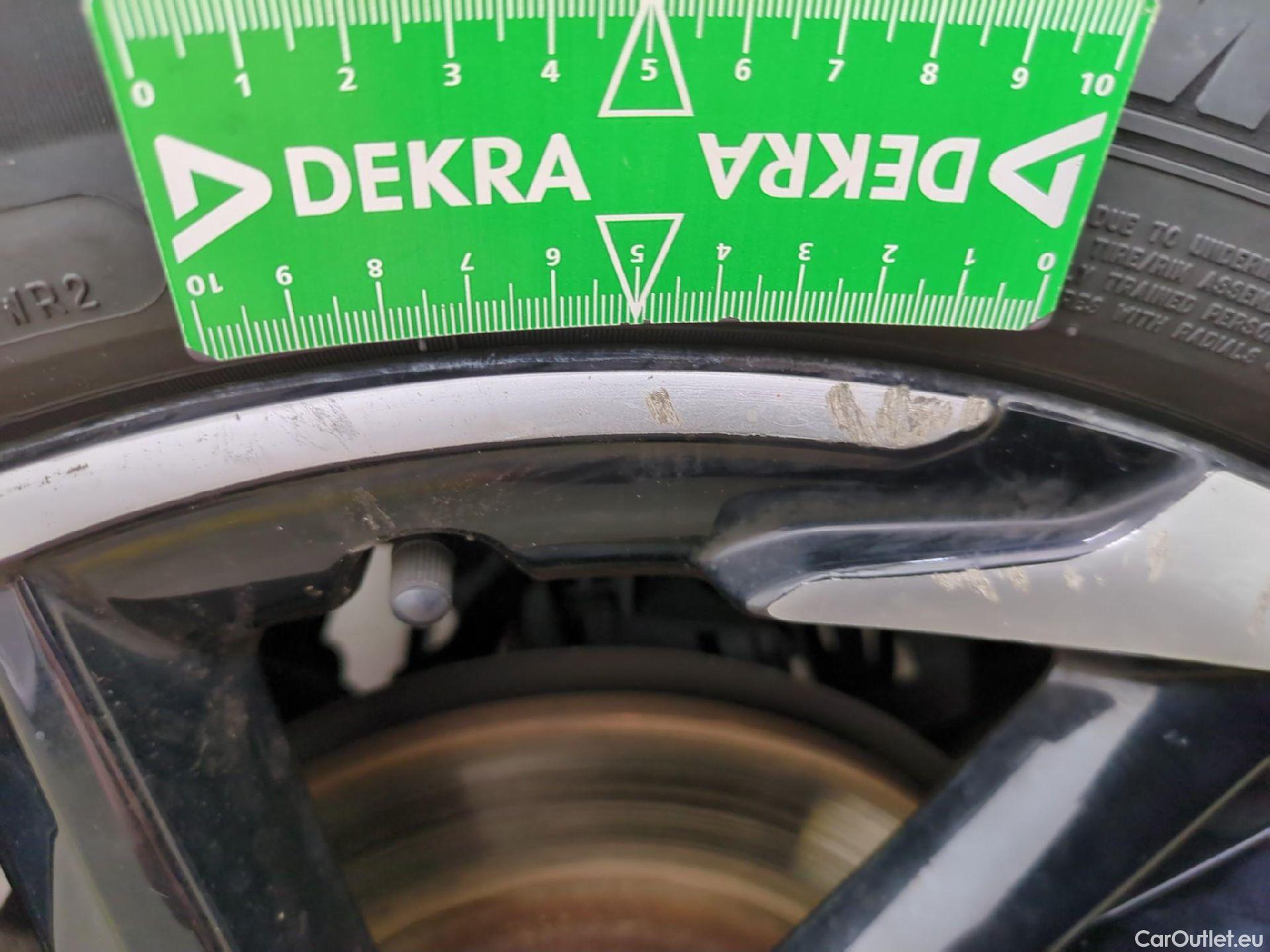  DS  DS7 7 Crossback Performance Line 1.5 BlueHDi 130CV BVA8 E6d #13