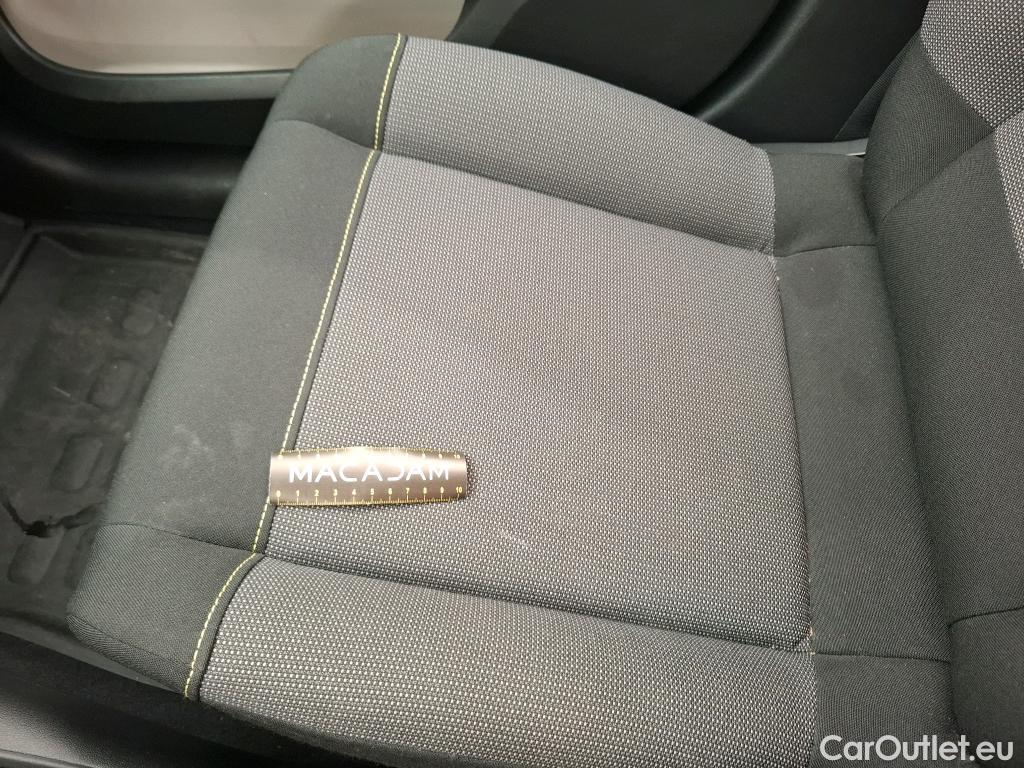  Citroen  C3  Société Feel Nav 1.5 BlueHDI 100CV BVM5 E6dT #2