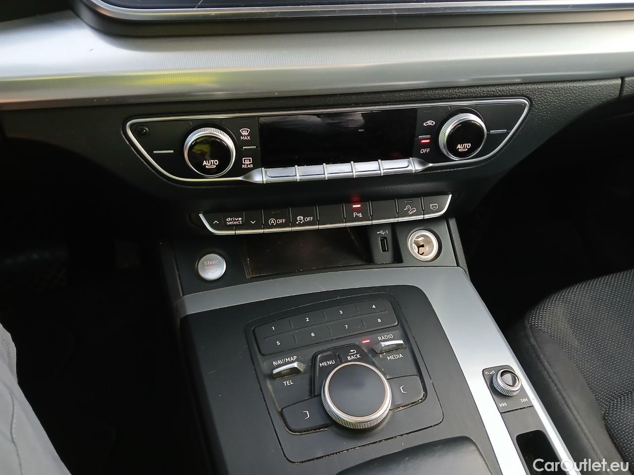  Audi  Q5  35 TDI design 2.0 TDI 165CV AT7 E6dT #3