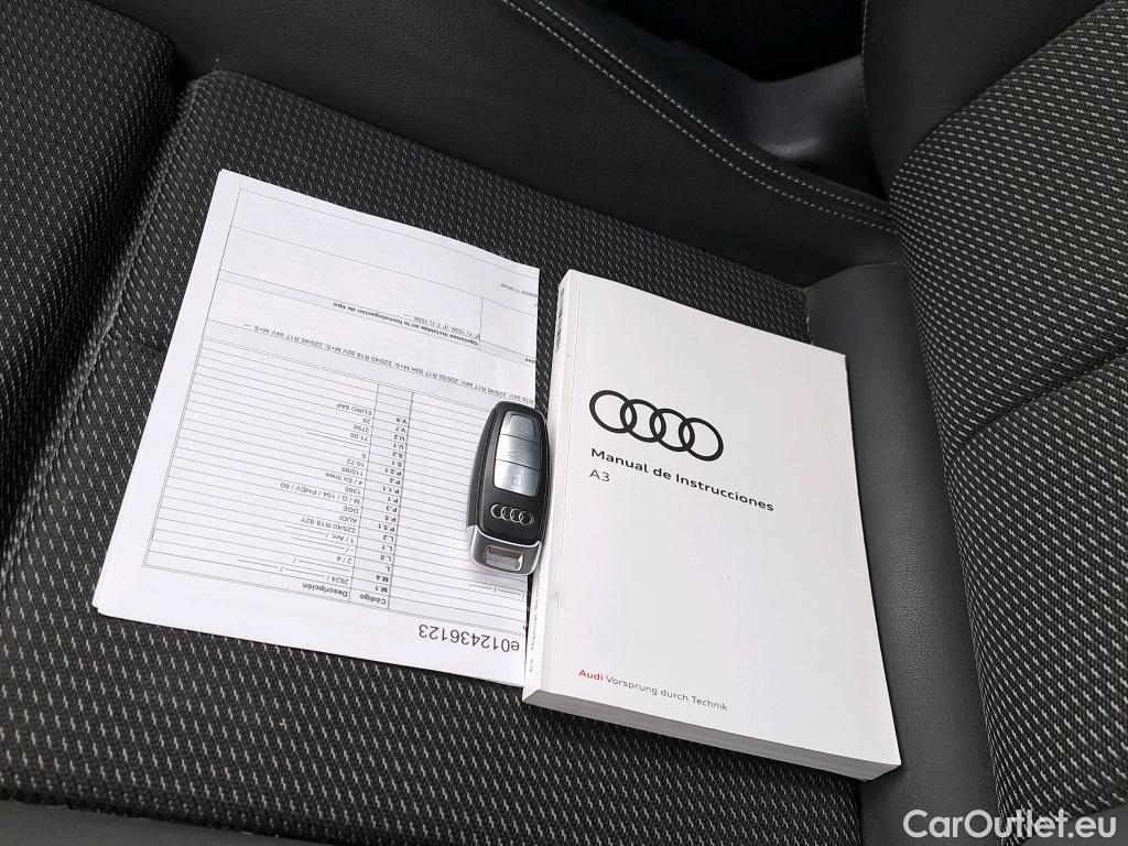  Audi  A3 AUDI  / 2020 / 5P / berlina con portón Sportback S line 40 TFSI e 150kW S tron #12