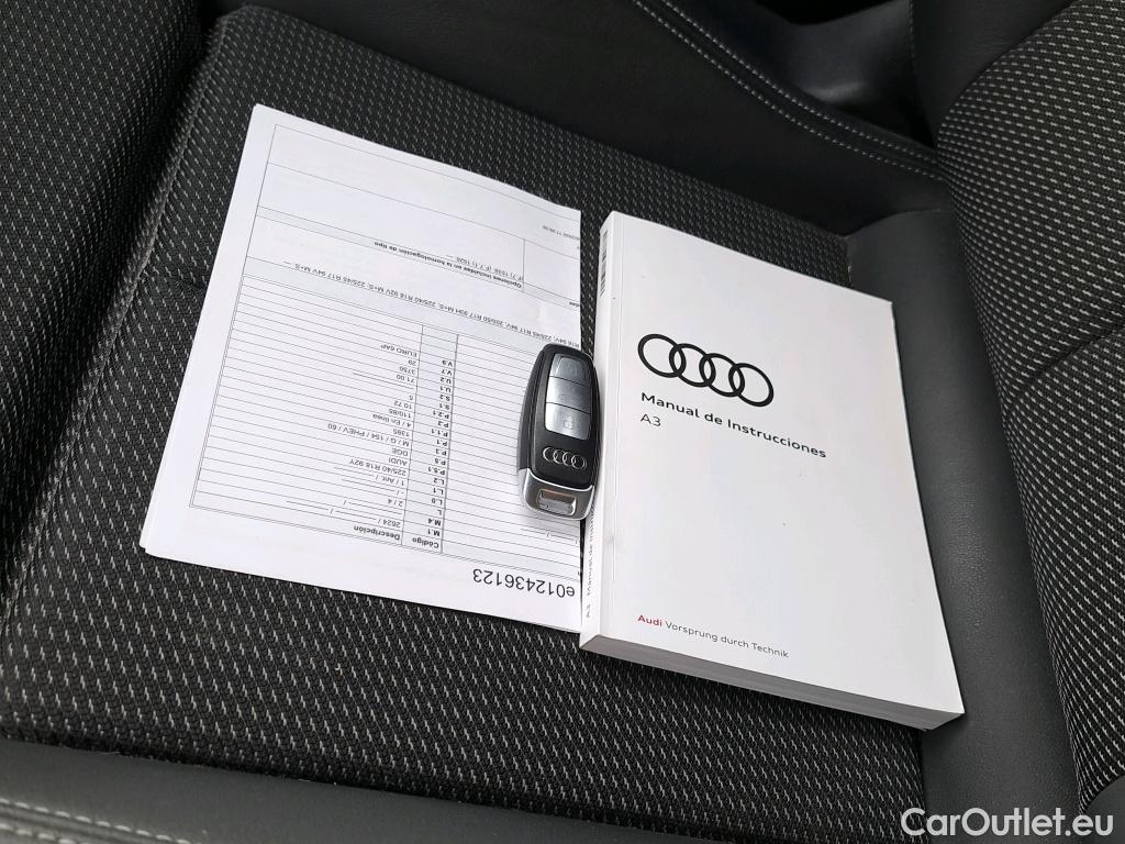  Audi  A3 AUDI  / 2020 / 5P / berlina con portón Sportback S line 40 TFSI e 150kW S tron #2