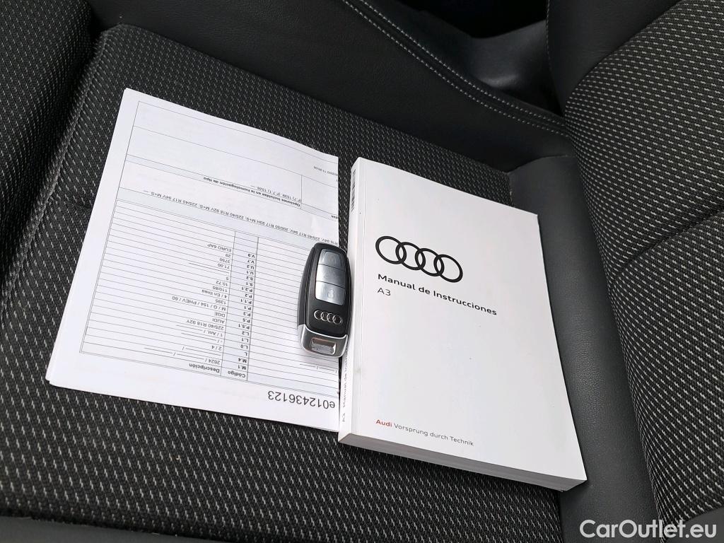  Audi  A3 AUDI  / 2020 / 5P / berlina con portón Sportback S line 40 TFSI e 150kW S tron #1