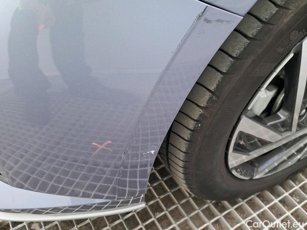  Land Rover  Discovery HYUNDAI i20 / 2023 / 5P / berlina con portón 1.0 TGDI Klass #32