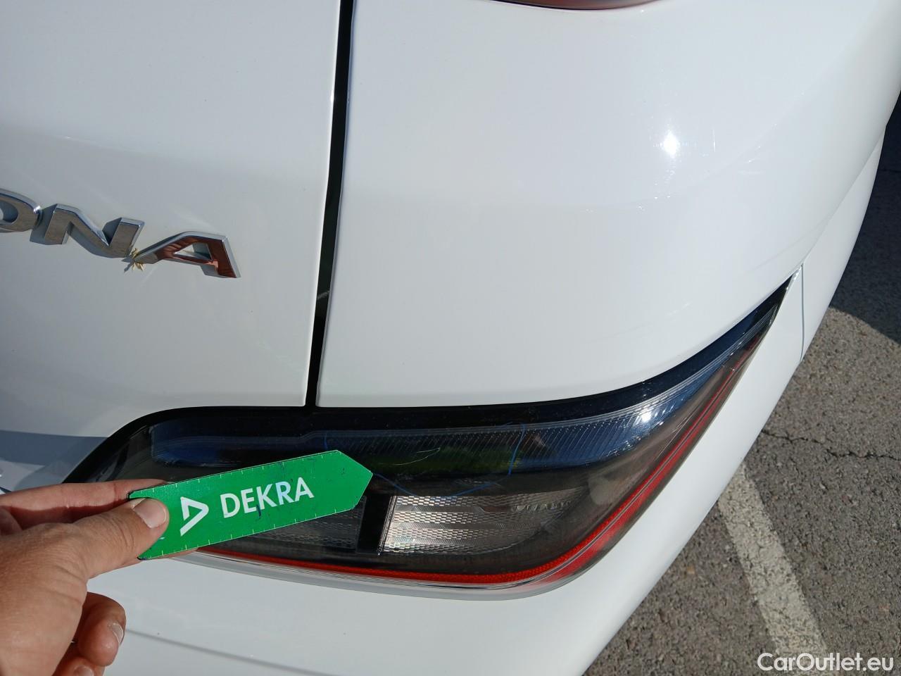  Land Rover  Discovery HYUNDAI Kona / 2020 / 5P / todoterreno 100kW EV Maxx #16