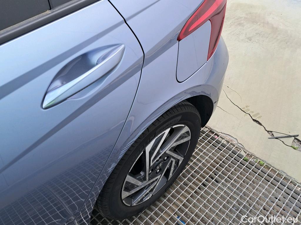  Land Rover  Discovery HYUNDAI i20 / 2023 / 5P / berlina con portón 1.0 TGDI Klass #23