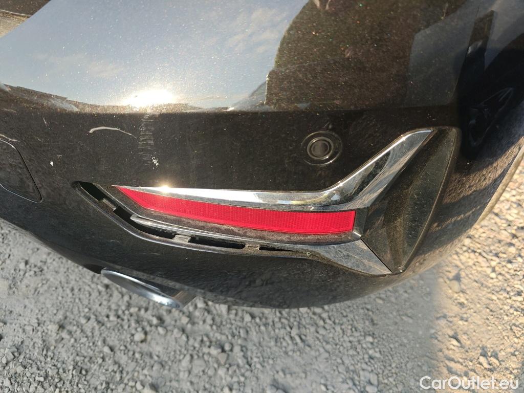  Bmw  Serie 3  Touring 330i xDrive Luxury Line 2.0 260CV AT8 E6dT #36