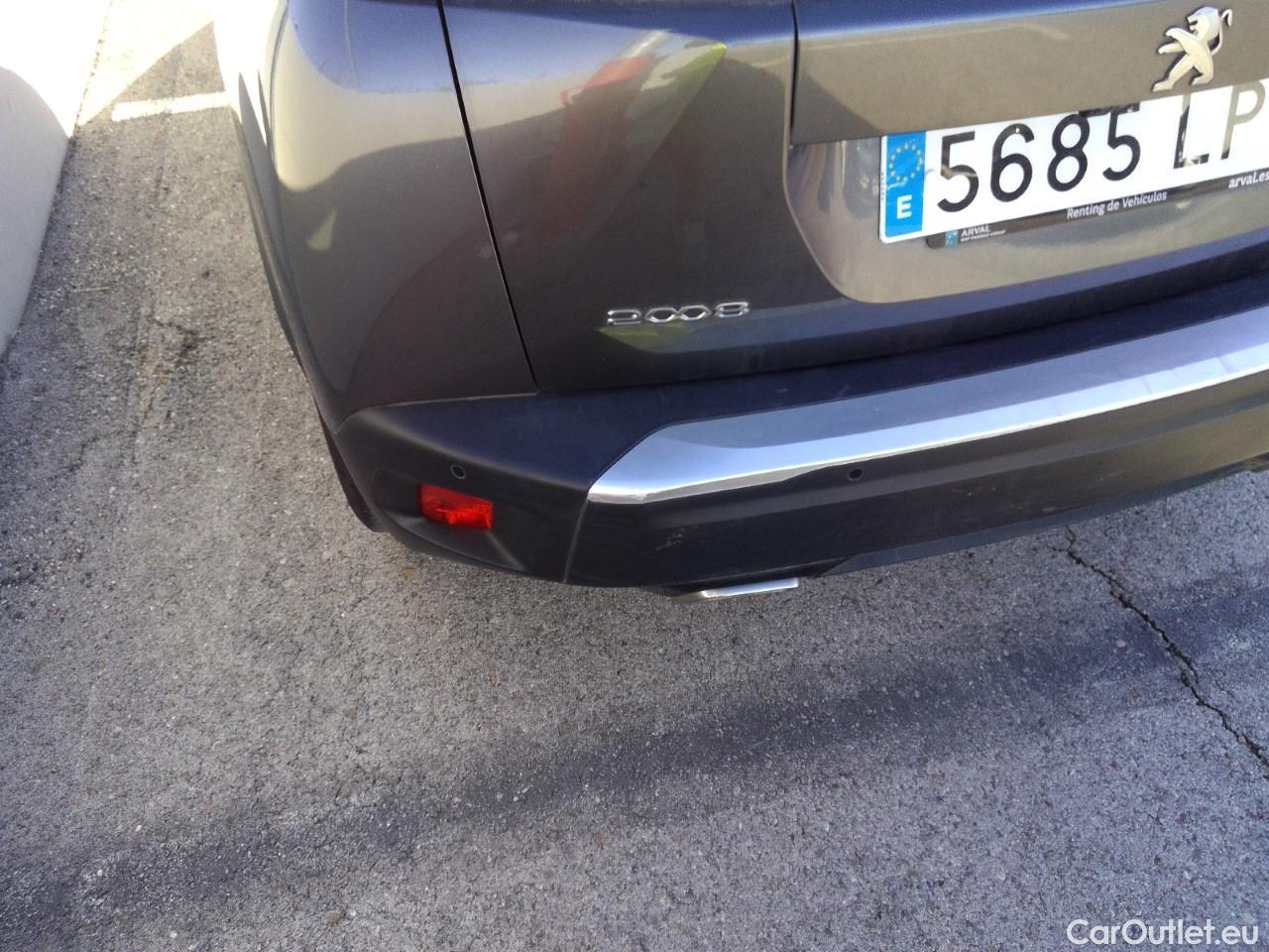 Peugeot  2008  Allure Pack 1.2 PureTech 130CV AT8 E6d #17