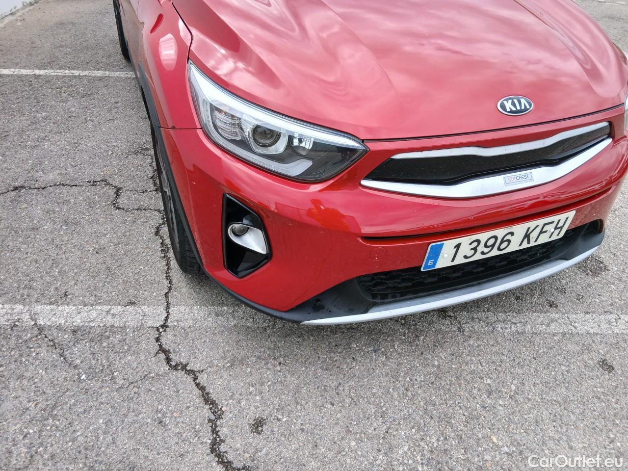  KIA  STONIC KIA  / 2017 / 5P / todoterreno 1.0 T-GDi 88kW (120CV) Drive Eco-Dynam #4