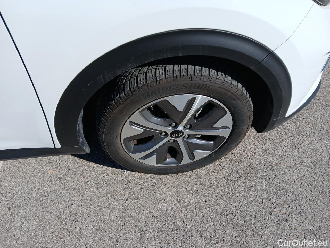  KIA  Niro  e- Concept 135CV #4