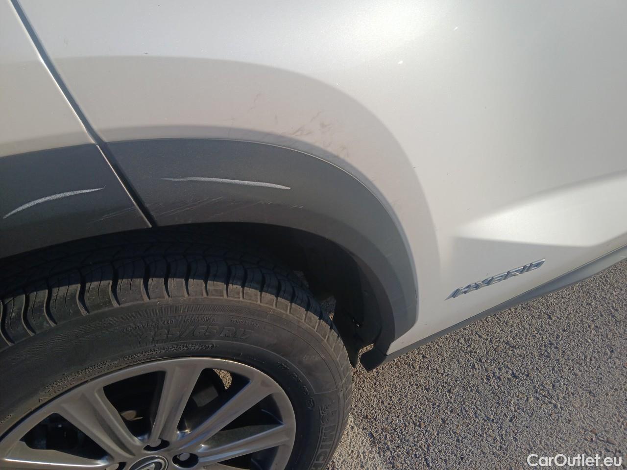  Lexus  NX LEXUS  5P 1G TODOTERRENO 2.5 300h Business Navigation 2WD #30