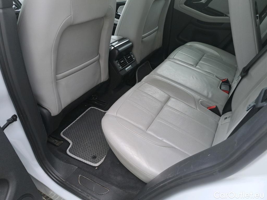  Land Rover  Range Rover LAND ROVER  Evoque / 2015 / 5P / todoterreno 2.0 D163 Nolita Edition AUTO 4WD MHEV #24