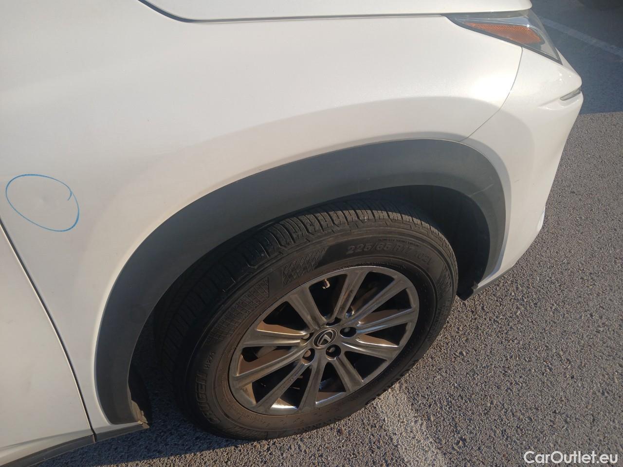  Lexus  NX LEXUS  5P 1G TODOTERRENO 2.5 300h Business Navigation 2WD #35