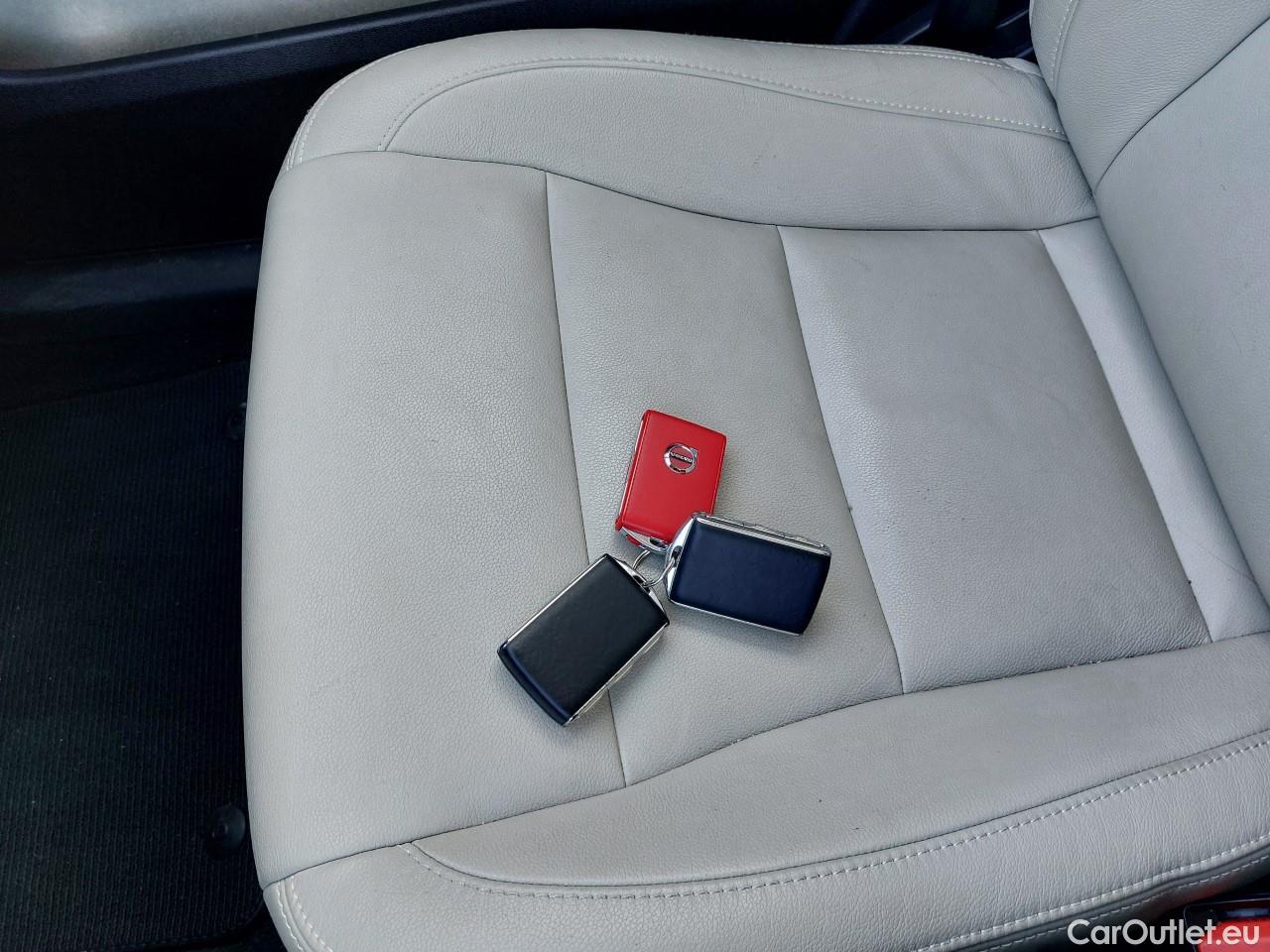  Volvo  XC 40 VOLVO XC40 / 2017 / 5P / todoterreno 2.0 D3 Inscription Auto #2