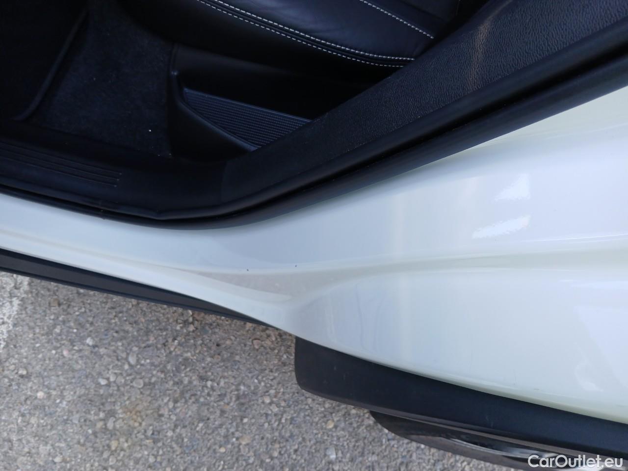  Volvo  XC 40 VOLVO XC40 / 2017 / 5P / todoterreno 1.5 T5 Twin Recharge R-Design Auto #6