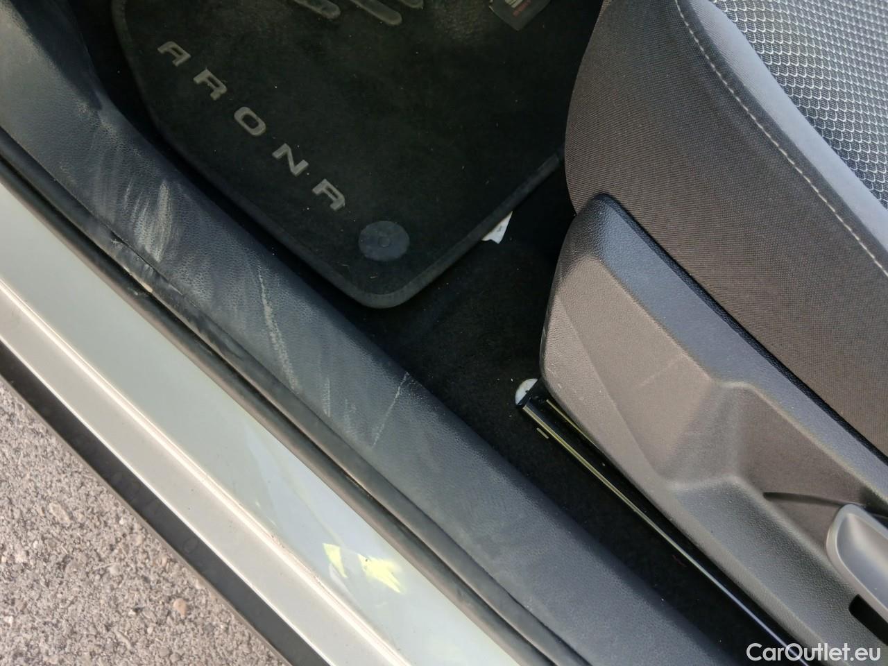  Seat  Arona  Style Edition 1.0 TSI 95CV MT5 E6dT #8