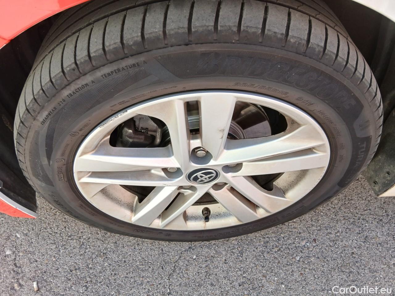  Toyota  Corolla TOYOTA  1.8 125H ACTIVE TECH E-CVT #12