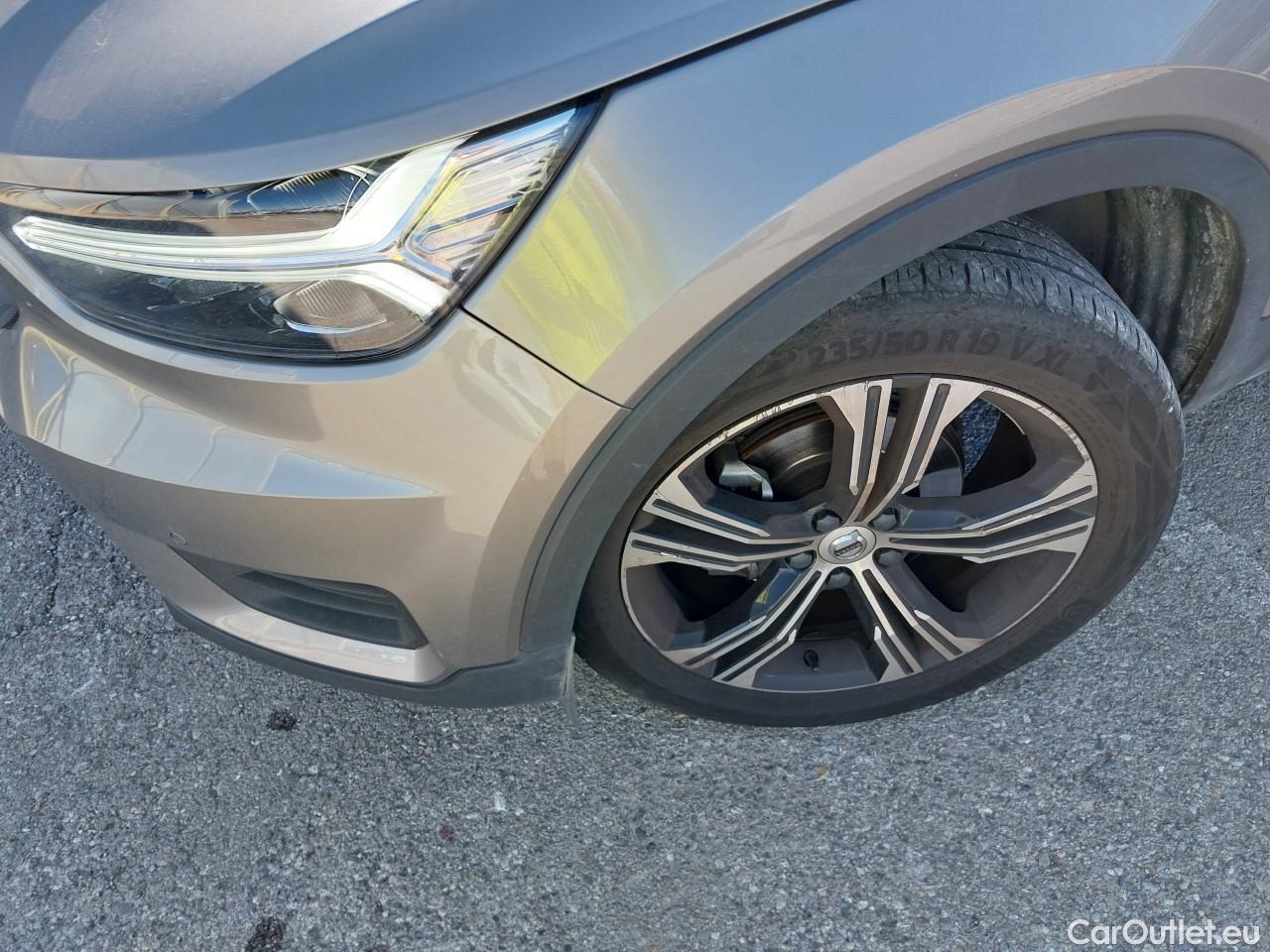  Volvo  XC 40 VOLVO XC40 / 2017 / 5P / todoterreno 2.0 D3 Inscription Auto #3