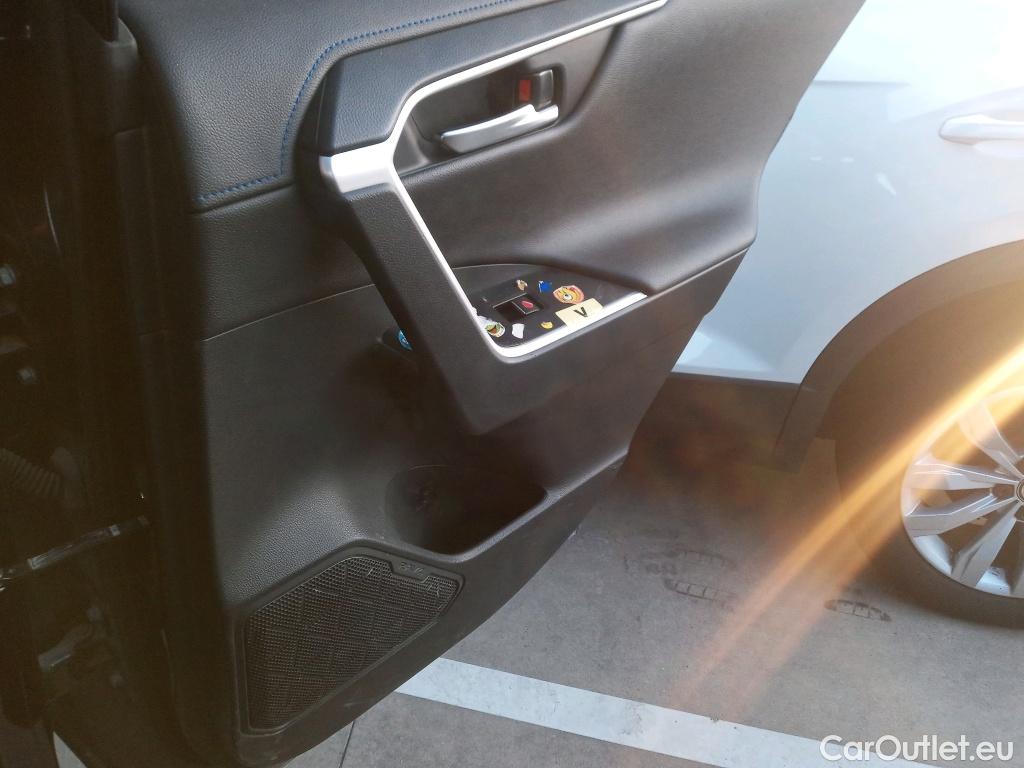  Toyota  RAV4 TOYOTA  / 2018 / 5P / todoterreno 2.5l Feel! #33