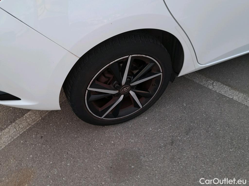  Toyota  Auris TOYOTA  5p 2G berlina con portón 1.8 140H Hybrid Feel! Edition #7