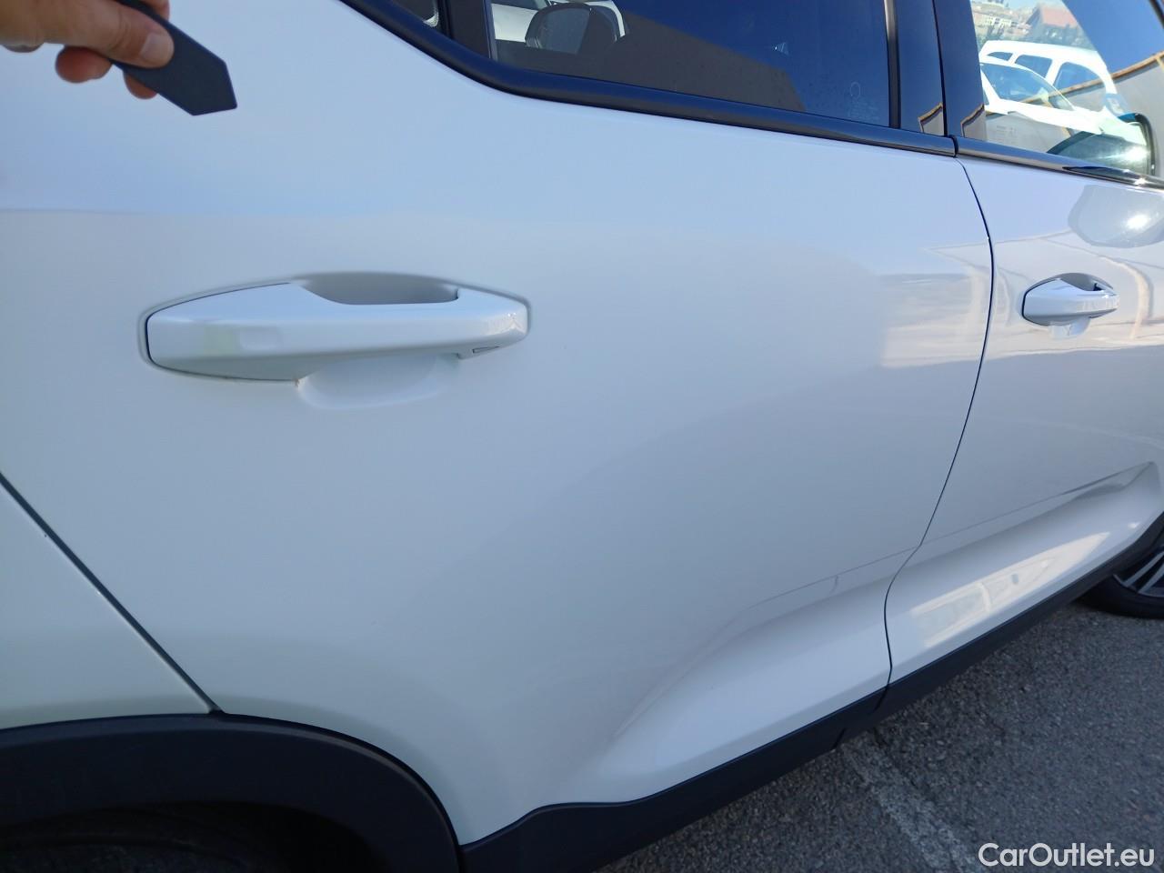  Volvo  XC 40 VOLVO XC40 / 2017 / 5P / todoterreno 1.5 T5 Twin Recharge R-Design Auto #37