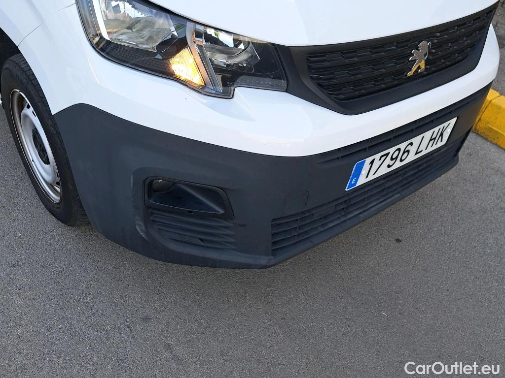  Peugeot  Partner PEUGEOT  / 2018 / 3P / furgón derivado de turismo Pro Standard 600kg BlueHDi 73kW (AC) #13