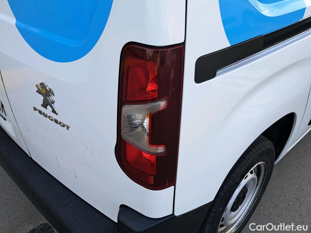  Peugeot  Partner PEUGEOT  / 2018 / 3P / furgón derivado de turismo Pro Standard 600kg BlueHDi 73kW (AC) #5