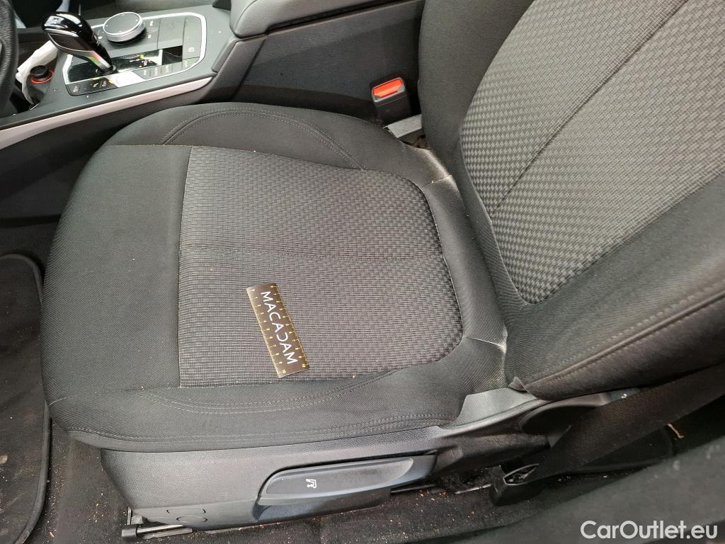  Bmw  Serie 1 Série 1 Berline 118 i Lounge 1.5 135CV BVA7 E6d #26