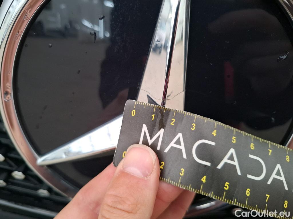  Mercedes  A-Klasse MERCEDES-BENZ Classe A Compact / 2018 / 5P / Berline A 250 e AMG Line 8G-DCT (Ex U942) #9