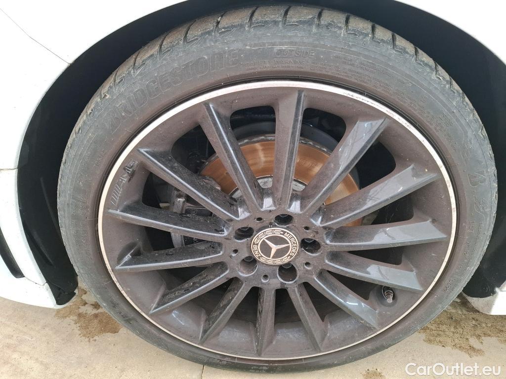  Mercedes  A-Klasse MERCEDES-BENZ Classe A Berline / 2018 / 4P / Berline A 200 AMG Line 7G-DCT #22