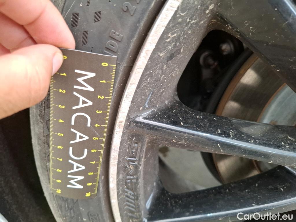  Mercedes  A-Klasse MERCEDES-BENZ Classe A Berline / 2018 / 4P / Berline A 200 AMG Line 7G-DCT #27