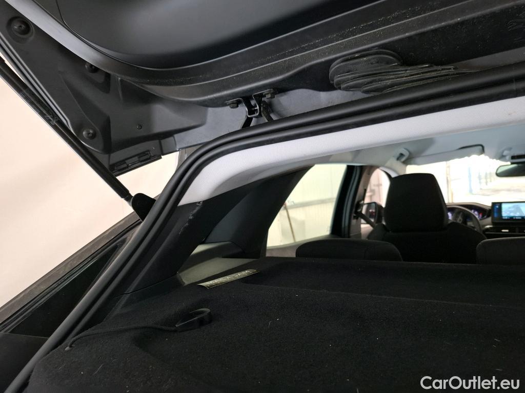  Peugeot  3008  Active Pack 1.5 HDi 130CV BVA8 E6d #8