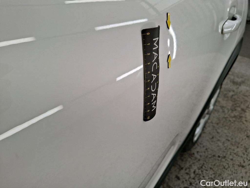  Citroen  C3  Société Feel Nav 1.2 PureTech 80CV BVM5 E6d #2