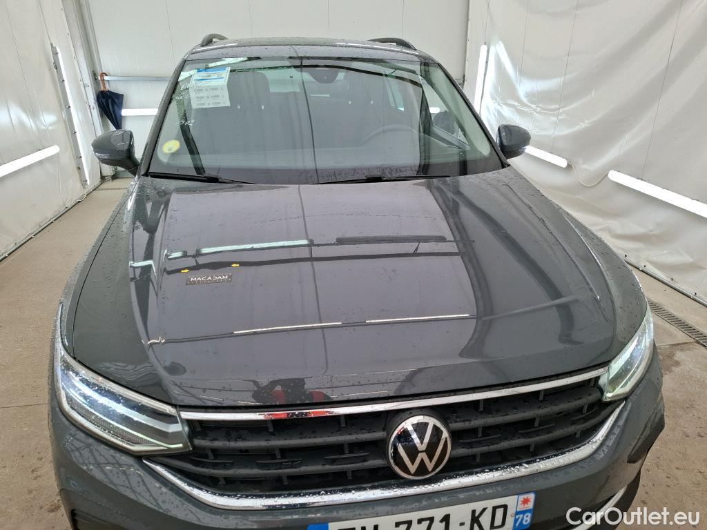  Volkswagen  Tiguan VOLKSWAGEN  / 2020 / 5P / SUV 2.0 TDI 150 DSG7 Life Business #1
